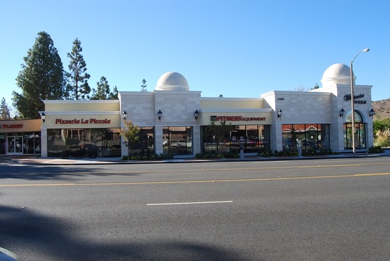 2388-2400 Thousand Oaks Blvd, Thousand Oaks, CA à louer - Photo de l’immeuble – Image 2 sur 5