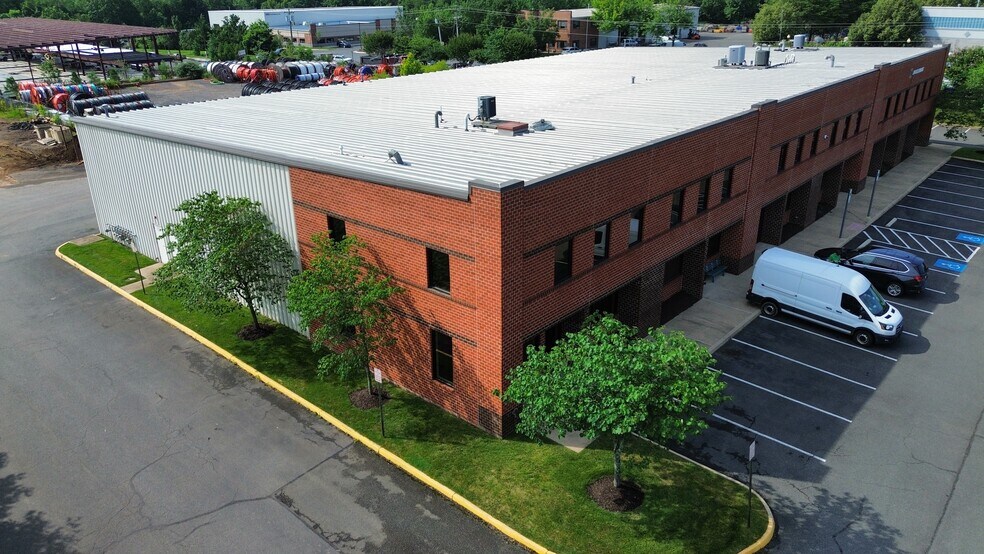 8684-8704 Virginia Meadows Dr, Manassas, VA à louer - Photo de l’immeuble – Image 2 sur 17