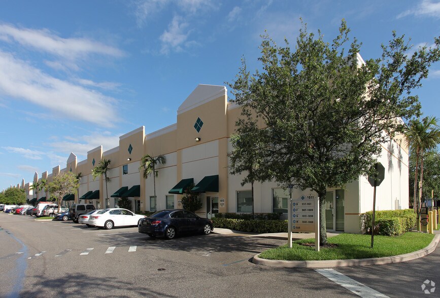 1011-1039 NW 31st Ave, Pompano Beach, FL à vendre - Photo principale – Image 3 sur 12