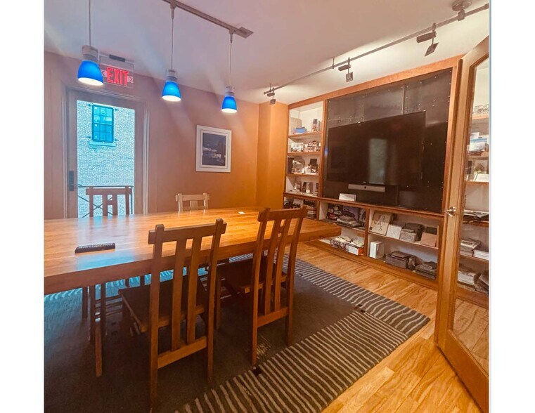 117 Saint Paul St, Burlington, VT à vendre - Photo de l’immeuble – Image 3 sur 12