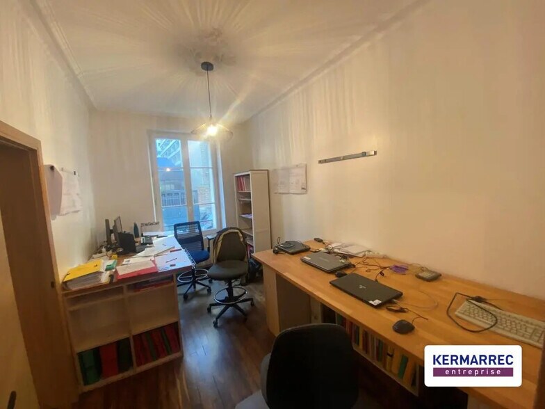 Bureau dans Rennes à louer - Photo de l’immeuble – Image 3 sur 8