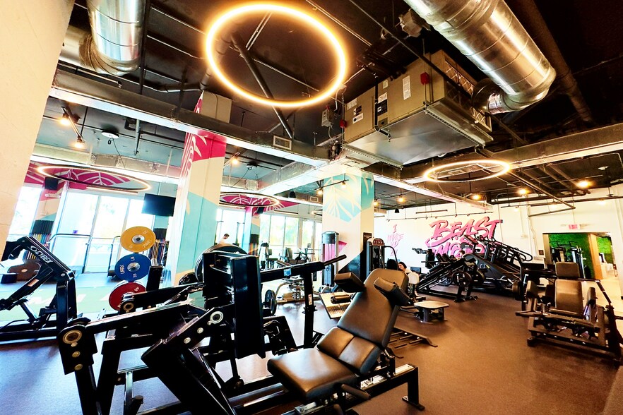 1800 N Bayshore Dr, Miami, FL à vendre - Photo intérieure – Image 2 sur 12