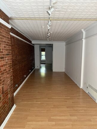 Plus de détails pour 445-447 W 50th St, New York, NY - Local commercial à louer