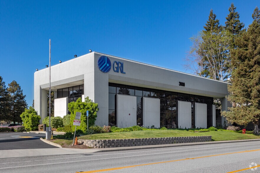 3000 Lakeside Dr, Santa Clara, CA à louer - Photo principale – Image 1 sur 26