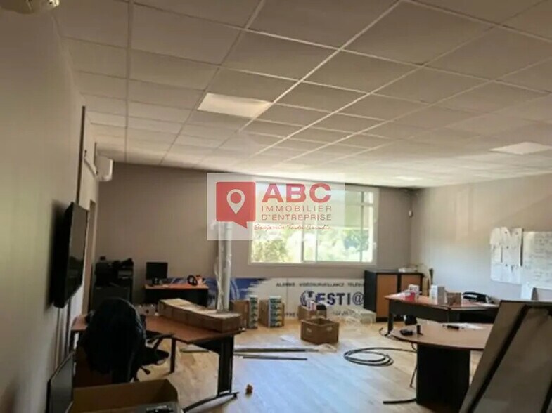 Bureau dans Le Crès à louer - Photo intérieure – Image 1 sur 5