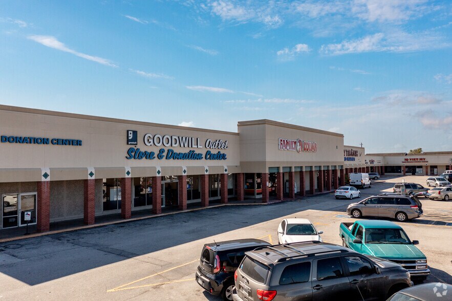 10910-10998 Fuqua St, Houston, TX à louer - Photo principale – Image 1 sur 9