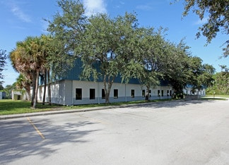 Plus de détails pour 600 N John Rodes Blvd, Melbourne, FL - Local d'activités, Industriel/Logistique à louer