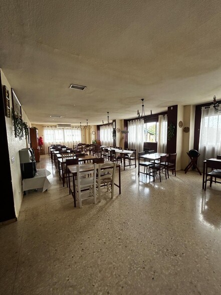 Local commercial dans Córdoba, Córdoba à louer - Photo de l’immeuble – Image 1 sur 19