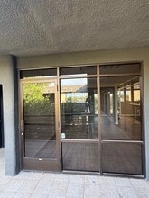 7525 E Camelback Rd, Scottsdale, AZ à louer Photo intérieure– Image 2 sur 4