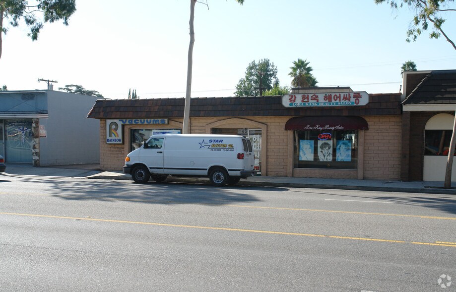 632 E Colorado St, Glendale, CA à vendre - Photo de l’immeuble – Image 2 sur 3
