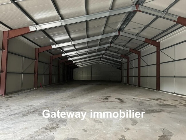Plus de détails pour Industriel/Logistique à louer