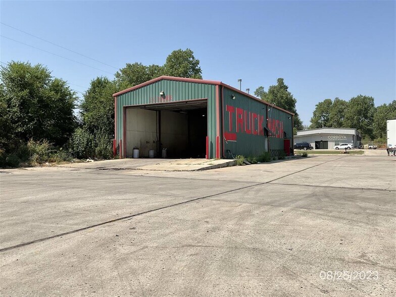 4600 NE 120th St, Oklahoma City, OK à vendre - Photo principale – Image 1 sur 2