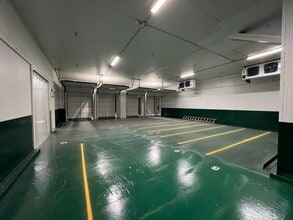 1937-2035 E Vernon Ave, Vernon, CA à louer Photo de l’immeuble– Image 2 sur 9