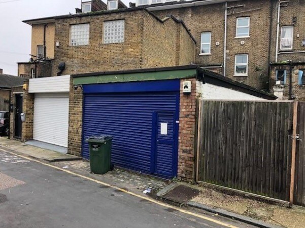 143 Lee Rd, Londres à vendre - Photo de l’immeuble – Image 3 sur 3