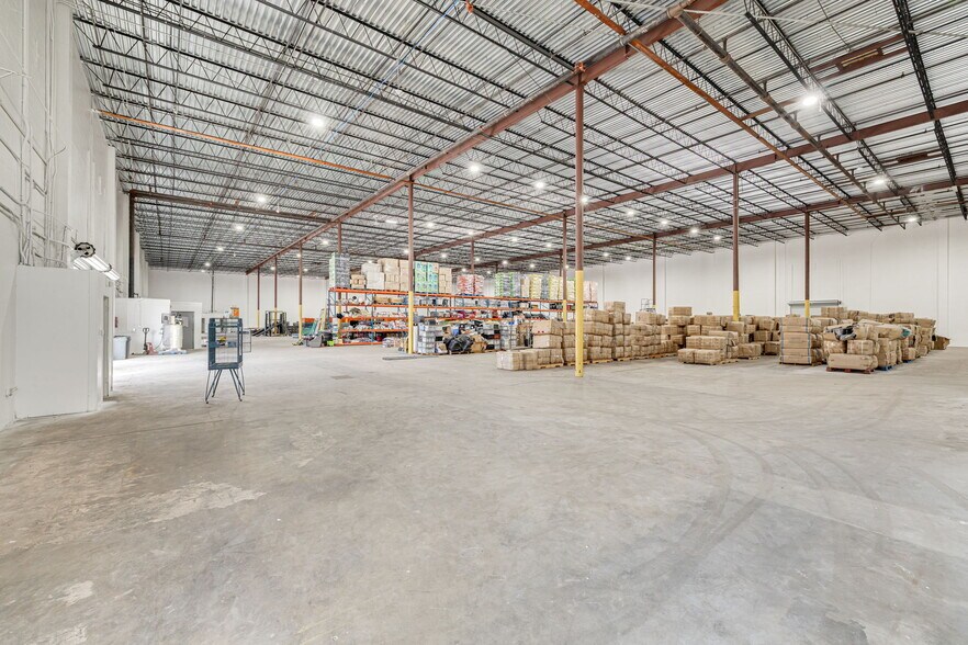 5520 E Giddens Ave, Tampa, FL à louer - Photo de l’immeuble – Image 2 sur 14