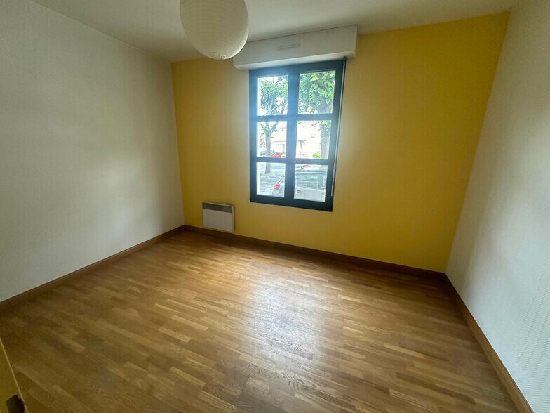 Bureau dans Reims à louer - Photo de l’immeuble – Image 2 sur 15