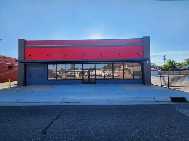 2848 Colorado Blvd, Denver, CO à louer - Photo de l’immeuble – Image 1 sur 13