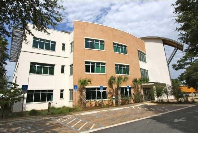 45 Eglin Pky, Fort Walton Beach, FL à louer - Photo de l’immeuble – Image 2 sur 36
