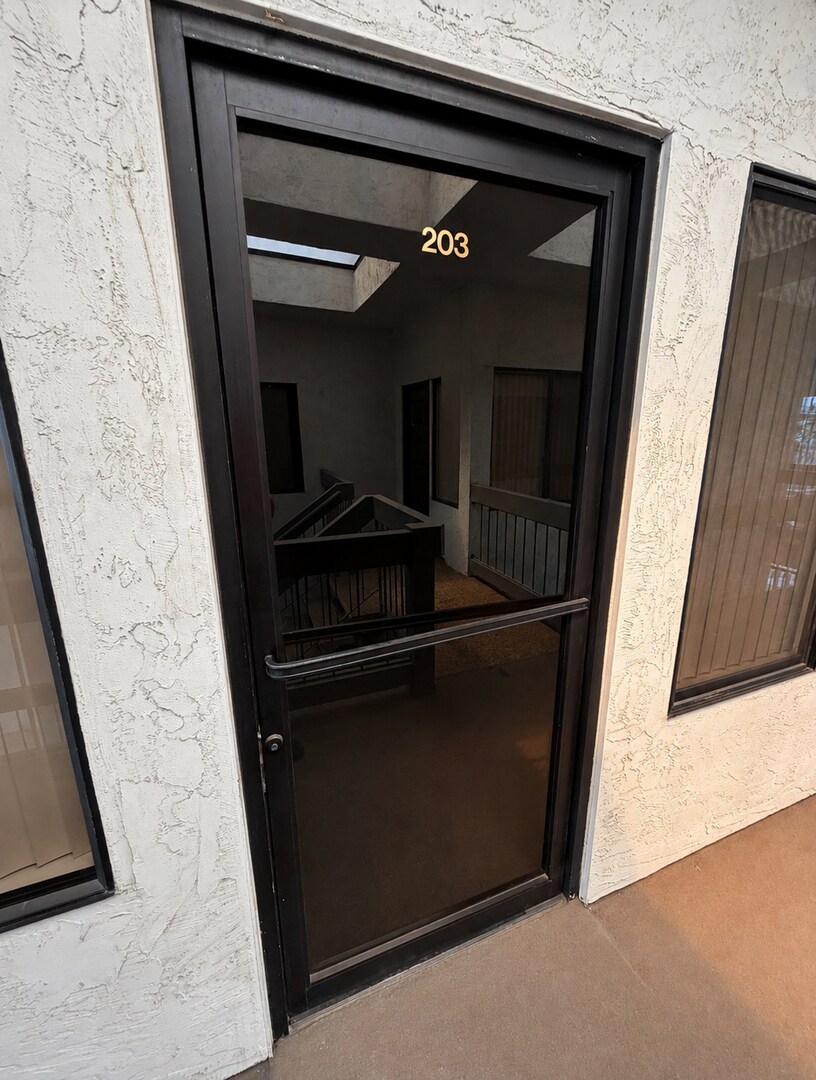 350 W 9th Ave, Escondido, CA à louer Photo intérieure– Image 1 sur 2