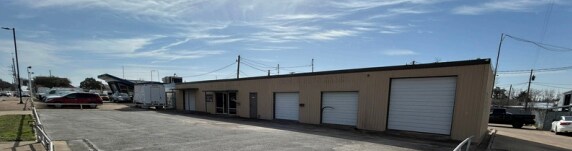 1414 Avenue B, Garland, TX à vendre - Photo principale – Image 1 sur 1