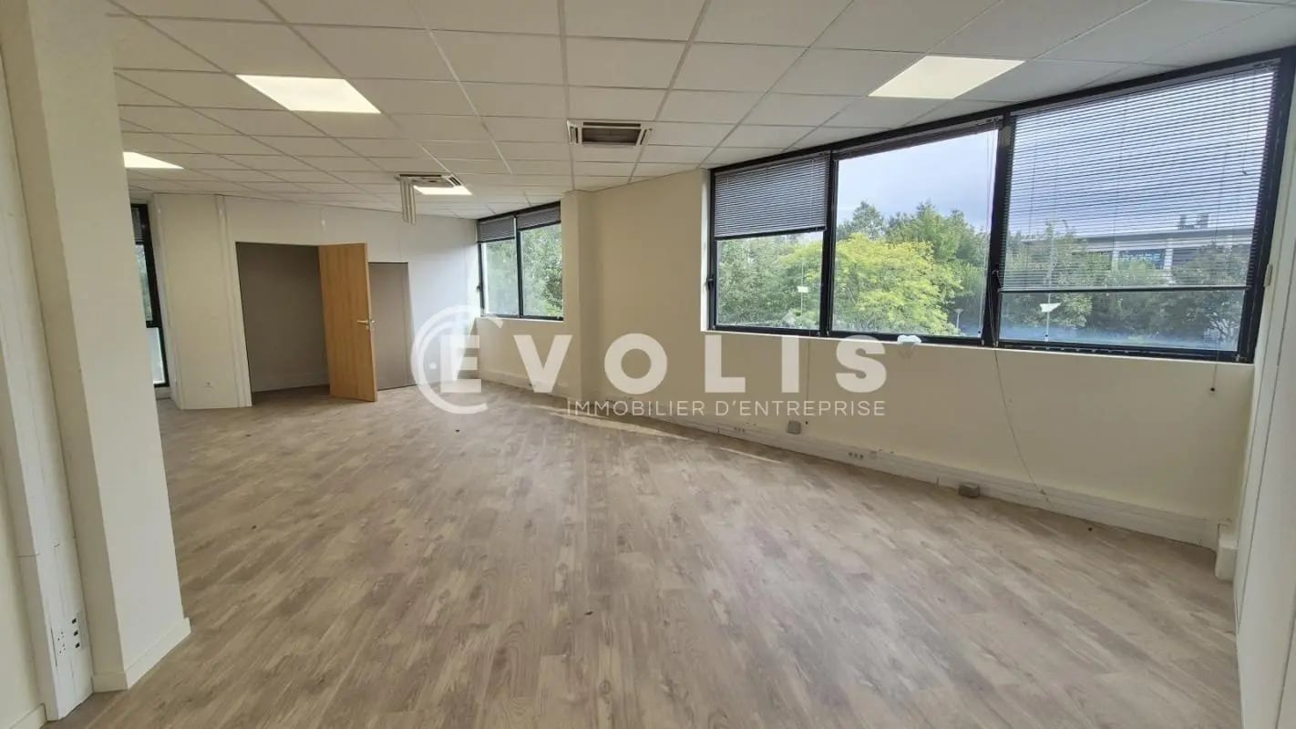 Bureau dans Montévrain à louer Photo intérieure– Image 1 sur 14