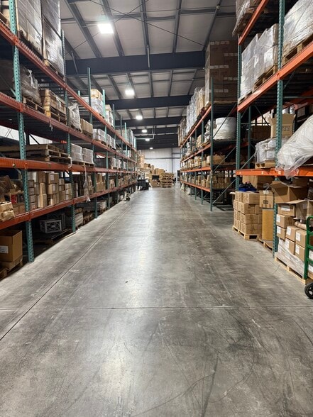 4255 Research Pky, Clarence, NY à vendre - Photo intérieure – Image 3 sur 11