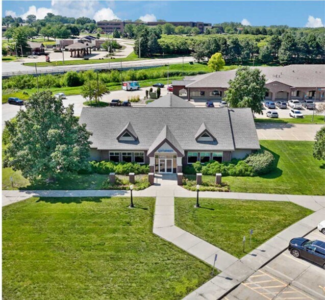 6105 NW 86th St, Johnston, IA à vendre - Photo de l’immeuble – Image 3 sur 10