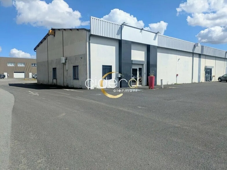 Local commercial dans COURNON-D'AUVERGNE à louer - Photo de l’immeuble – Image 2 sur 6