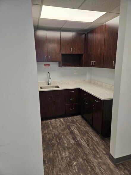 6000 Waterdam Plaza Dr, McMurray, PA à louer - Photo de l’immeuble – Image 3 sur 7