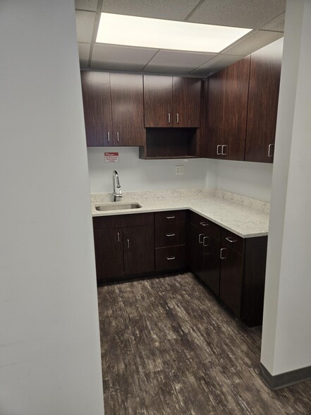 6000 Waterdam Plaza Dr, Mcmurray, PA à louer - Photo de l’immeuble – Image 3 sur 7