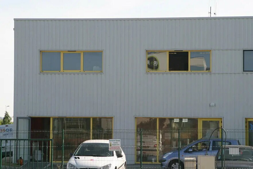Bureau dans Évreux à vendre - Photo de l’immeuble – Image 3 sur 3