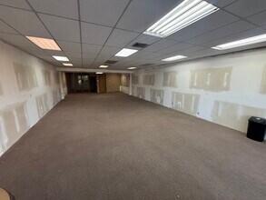 1135 Volunteer Pky, Bristol, TN à louer Photo intérieure– Image 2 sur 9