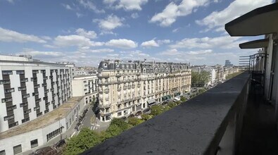 Paris - Vue aérienne vue de carte