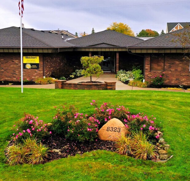 8323 Office Park Dr, Grand Blanc, MI à louer - Photo de l’immeuble – Image 2 sur 3
