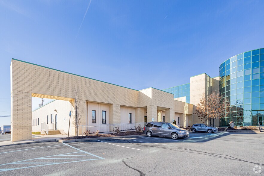 2005 City Line Rd, Bethlehem, PA à louer - Photo de l’immeuble – Image 3 sur 5