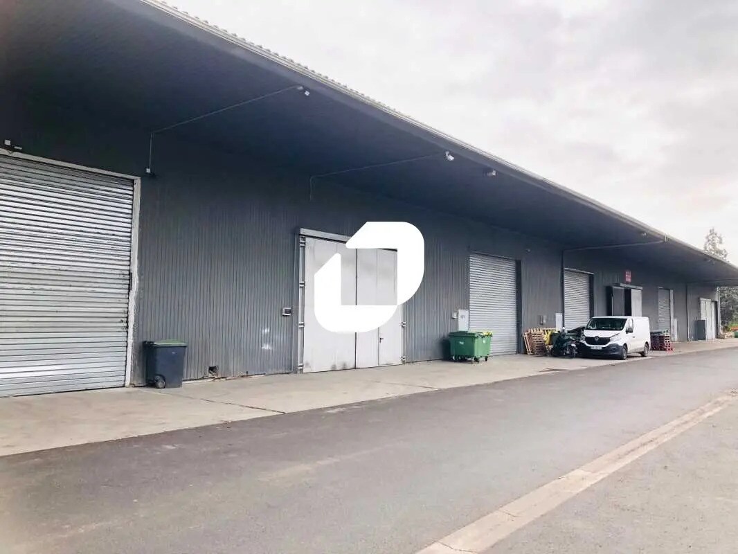 Local d’activités dans Saint-Germain-lès-Arpajon à louer Photo de l’immeuble– Image 1 sur 7