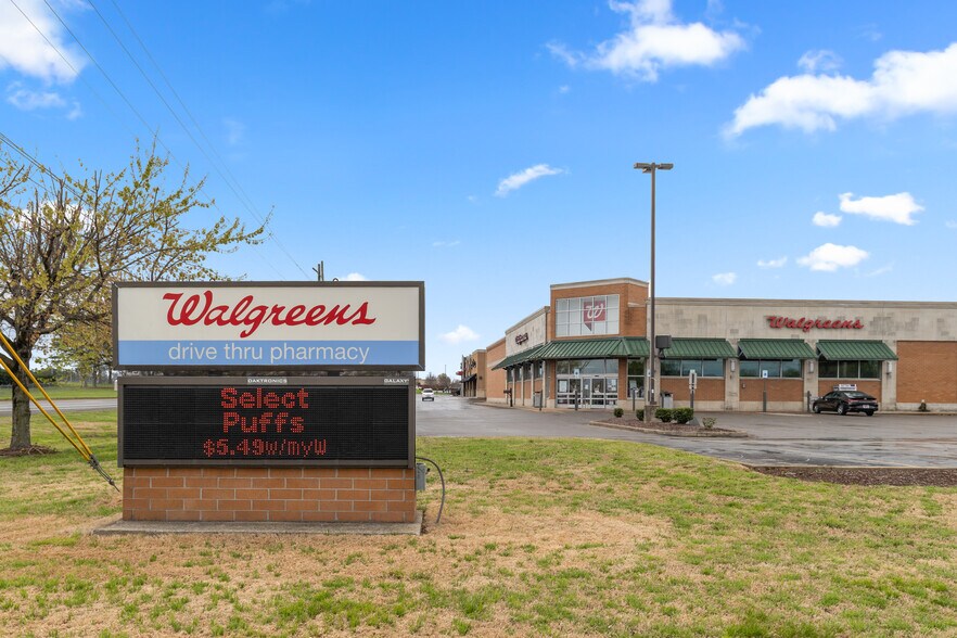 806 Nissan Dr, Smyrna, TN à vendre - Photo de l’immeuble – Image 2 sur 6