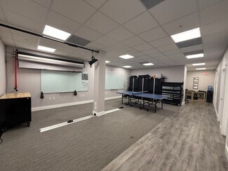 Plus de détails pour 2856-2868 University Pky, Sarasota, FL - Bureau à louer