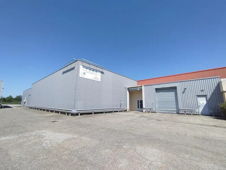 7 Rue De Marclan, Muret à louer - Photo de l’immeuble – Image 1 sur 2