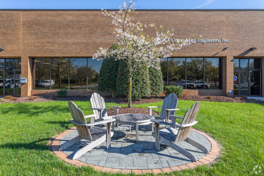 4501 Forbes Blvd, Lanham, MD à louer - Photo principale – Image 1 sur 5