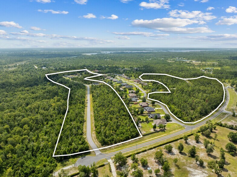 000 Cedar Creek Chase Drive, Southport, FL à vendre - Photo de l’immeuble – Image 3 sur 40
