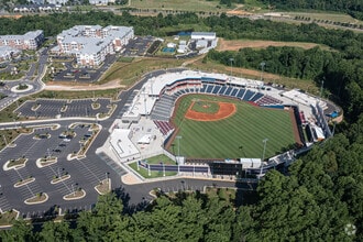 2200 Carl D Silver Pky, Fredericksburg, VA - Vue aérienne  vue de carte - Image1