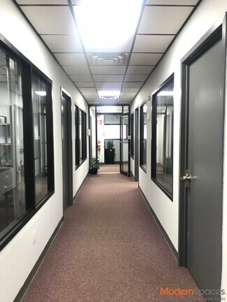 Plus de détails pour 3714 30th St, Long Island City, NY - Bureau à louer
