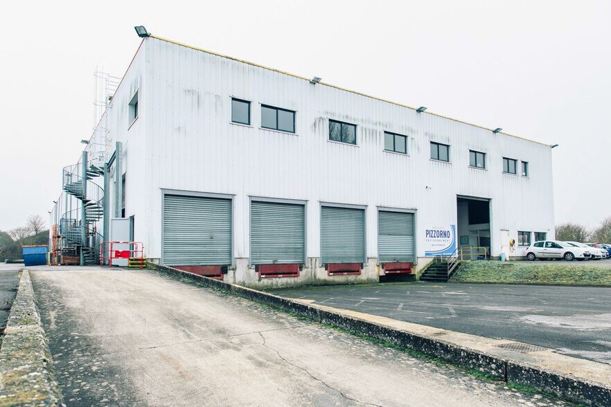 Industriel/Logistique dans Amblainville à louer - Photo de l’immeuble – Image 3 sur 12