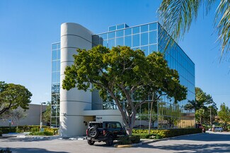 Plus de détails pour 701 E Commercial Blvd, Oakland Park, FL - Bureau à vendre