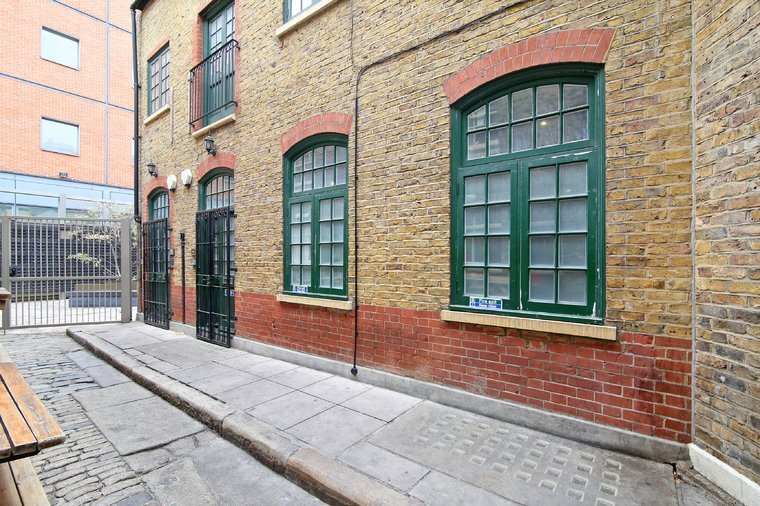123A Borough High St, Londres à louer - Photo de l’immeuble – Image 3 sur 4