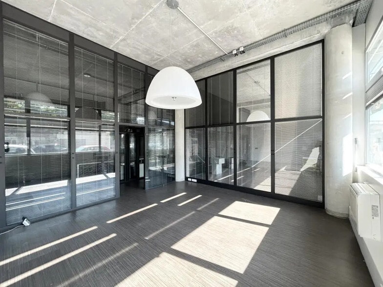 8 Rue Berjon, Lyon à vendre - Photo de l’immeuble – Image 2 sur 15