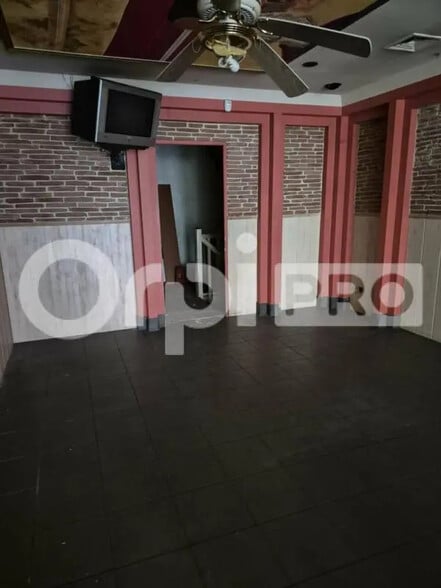 Local commercial dans Épernay à vendre - Photo intérieure – Image 2 sur 5