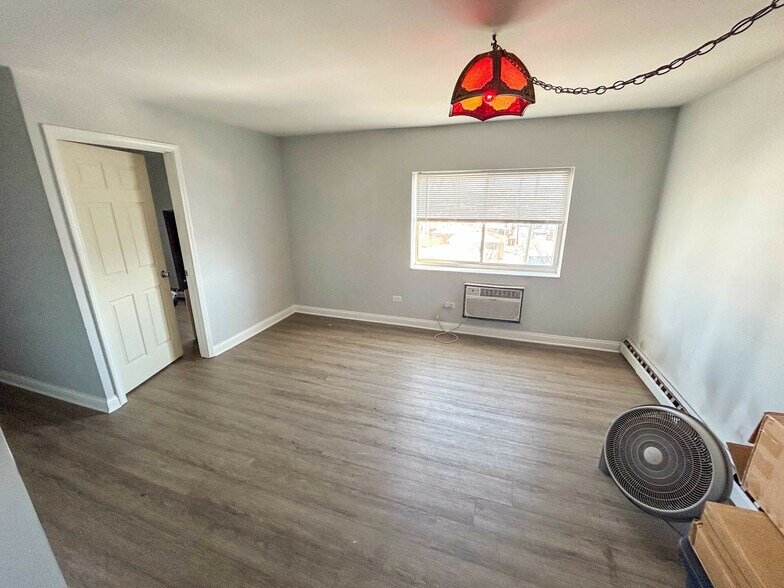 7631 W 63rd Pl, Summit, IL à vendre - Photo de l’immeuble – Image 3 sur 9