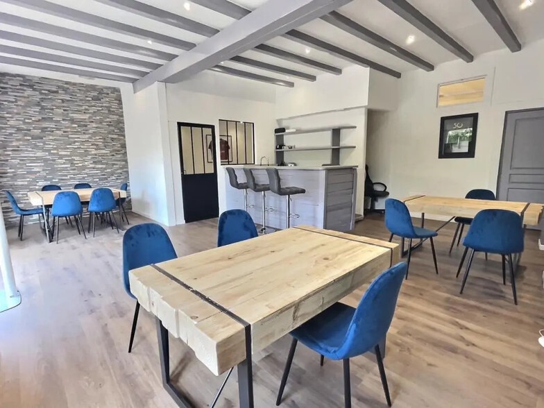 Local commercial dans Valras-Plage à louer - Photo intérieure – Image 2 sur 9